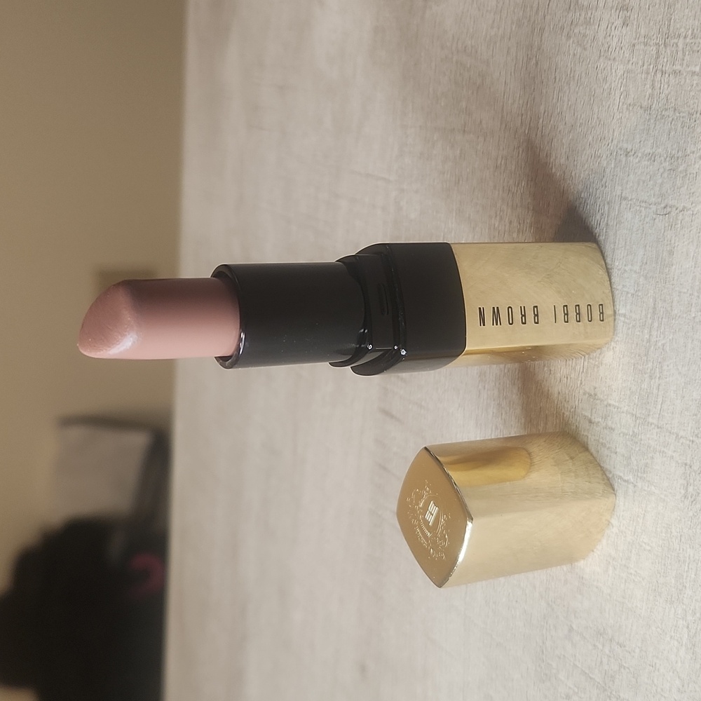 Bobbie Brown Lux Lip Color in Uber Nude